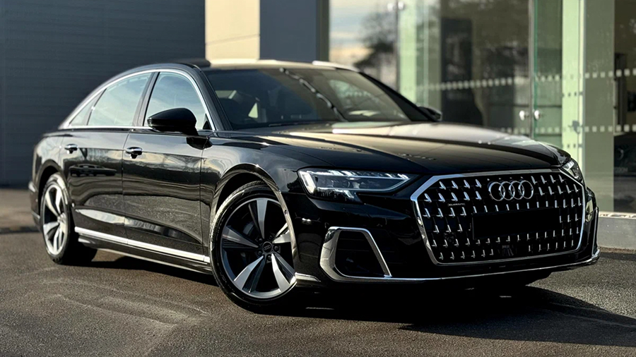 Audi A8 car rental